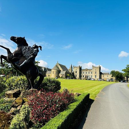 Hotel Sneaton Castle Whitby Exterior foto