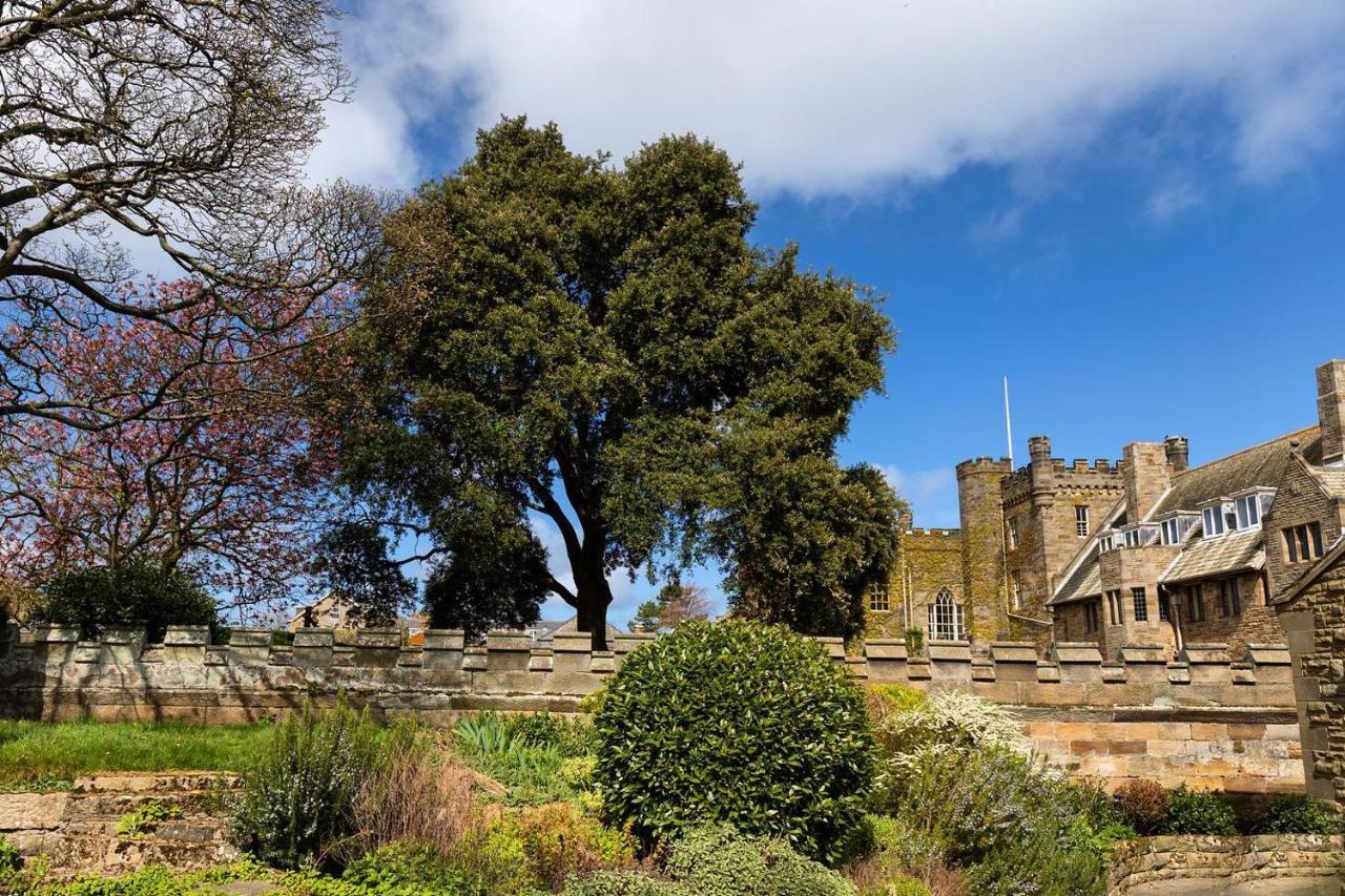 Hotel Sneaton Castle Whitby Exterior foto